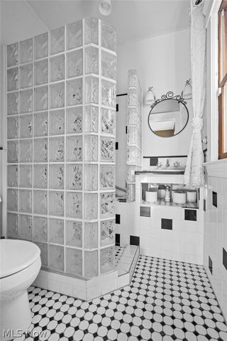 4209 Woodbine Avenue, Cleveland, OH 44113