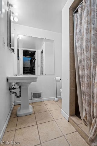 4209 Woodbine Avenue, Cleveland, OH 44113