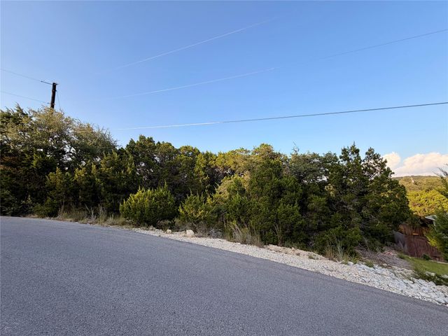 7805 Dakota CIR, Lago Vista, TX 78645