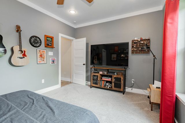 853 County Road 2215, Decatur, TX 76234