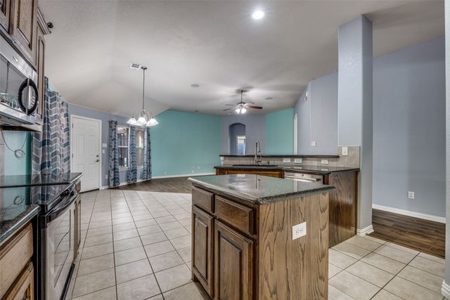 1310 Caroline Drive, Princeton, TX 75407