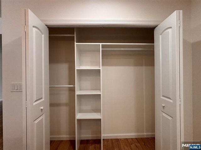 2160 Center Avenue 1I, Fort Lee, NJ 07024