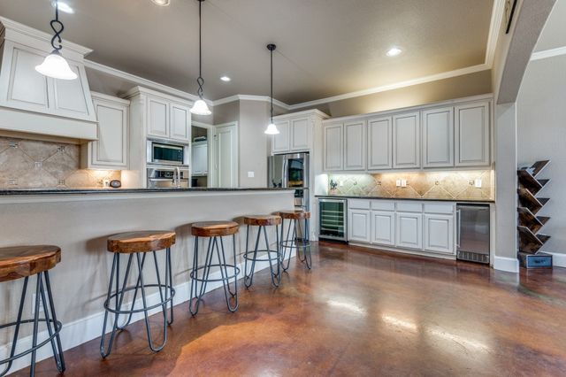 4353 Crestwood Court, Grapevine, TX 76051