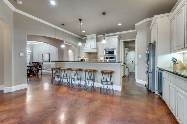 4353 Crestwood Court, Grapevine, TX 76051