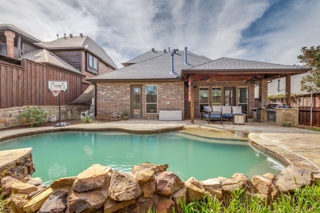 4353 Crestwood Court, Grapevine, TX 76051