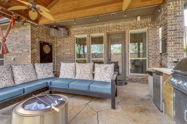 4353 Crestwood Court, Grapevine, TX 76051