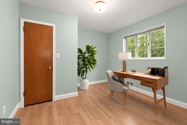 6603 WELLS PKWY, University Park, MD 20782