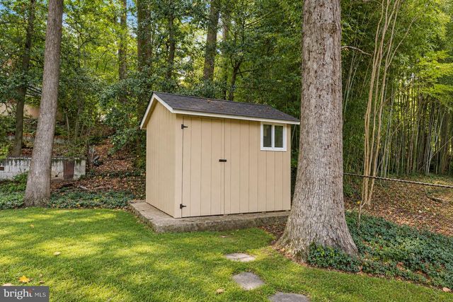 6603 WELLS PKWY, University Park, MD 20782