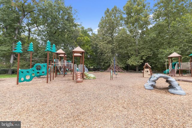 6603 WELLS PKWY, University Park, MD 20782