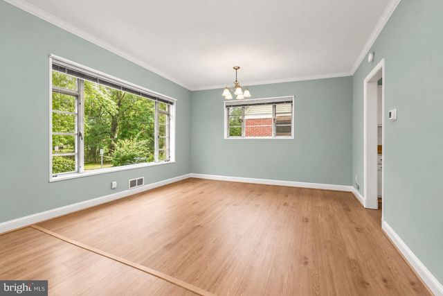 6603 WELLS PKWY, University Park, MD 20782