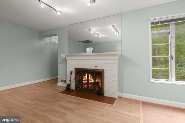 6603 WELLS PKWY, University Park, MD 20782