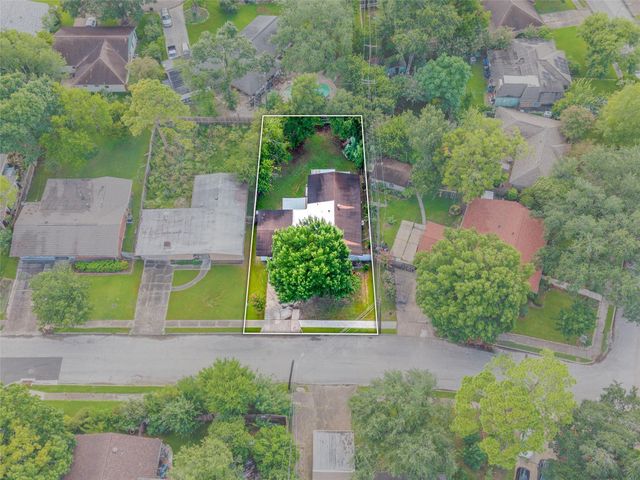 8117 Mcavoy Drive, Houston, TX 77074