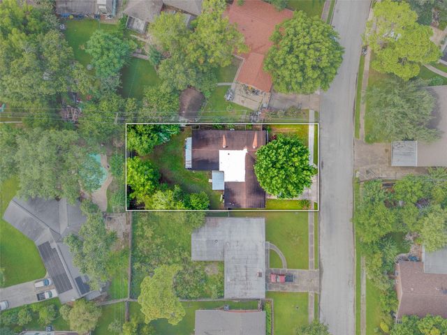 8117 Mcavoy Drive, Houston, TX 77074