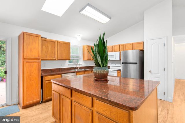 53 BLOOMINGTON LN, Stafford, VA 22554