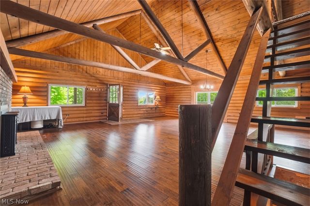 1068 Evening Star Drive, Roaming Shores, OH 44085