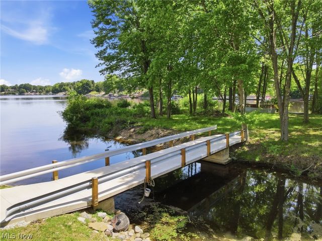 1068 Evening Star Drive, Roaming Shores, OH 44085