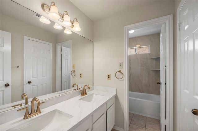 4922 Moss Run Drive, Missouri City, TX 77459