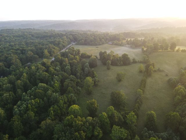 7 Shiloh Canaan Road, Palmyra, TN 37142