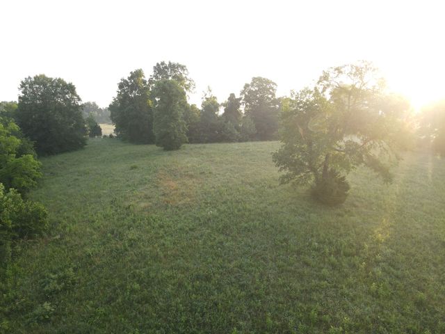 7 Shiloh Canaan Road, Palmyra, TN 37142