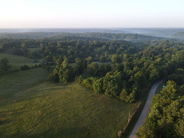 7 Shiloh Canaan Road, Palmyra, TN 37142