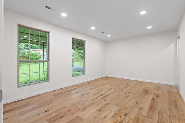 3000 Mary Walker Place, Chattanooga, TN 37411