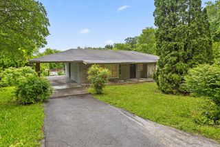 3000 Mary Walker Place, Chattanooga, TN 37411