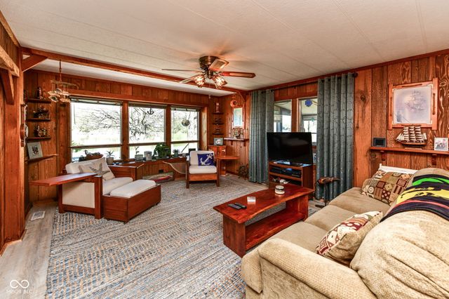 37 Blue Water Drive, Cicero, IN 46034