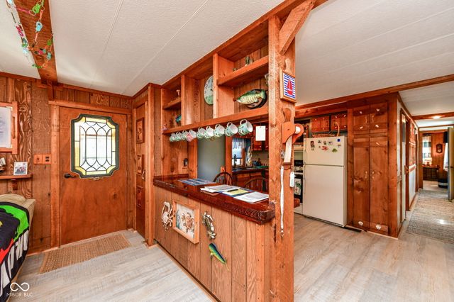 37 Blue Water Drive, Cicero, IN 46034