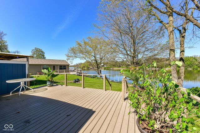 37 Blue Water Drive, Cicero, IN 46034