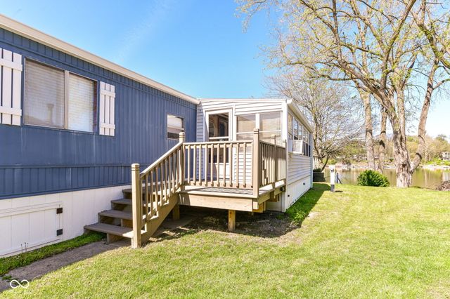 37 Blue Water Drive, Cicero, IN 46034