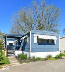 37 Blue Water Drive, Cicero, IN 46034