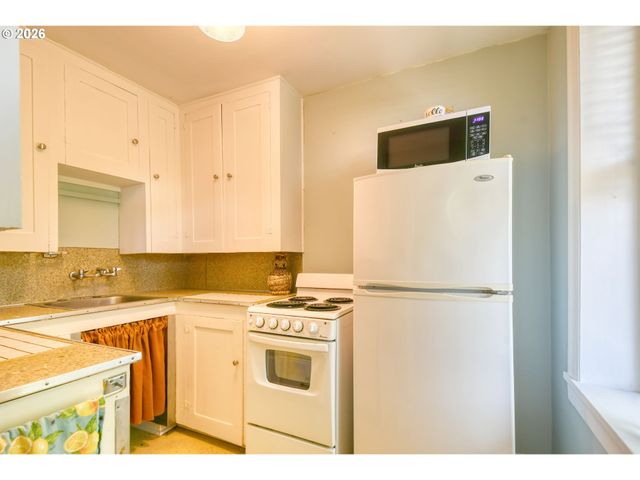402 Nw 7TH St, Pendleton, OR 97801