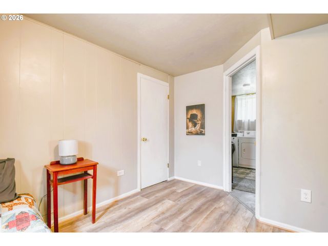402 Nw 7TH St, Pendleton, OR 97801