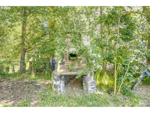 402 Nw 7TH St, Pendleton, OR 97801