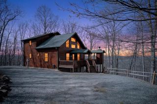 225 Eagles Nest Lane, Blue Ridge, GA 30513