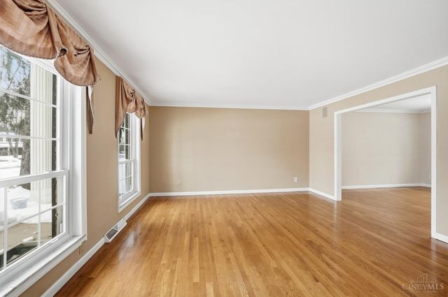 8363 Shadowpoint Court, Montgomery, OH 45242