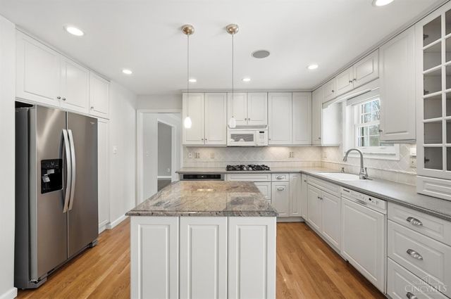 8363 Shadowpoint Court, Montgomery, OH 45242