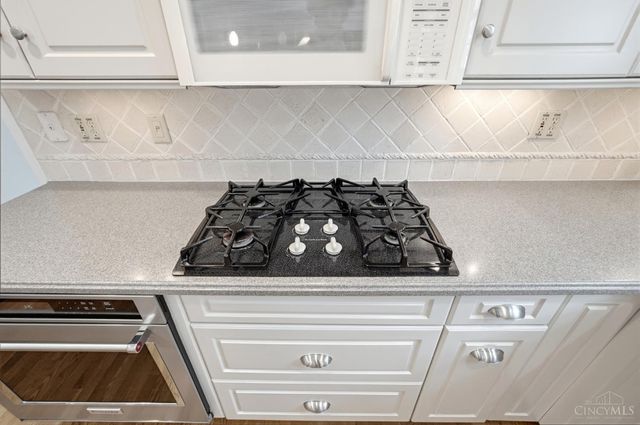 8363 Shadowpoint Court, Montgomery, OH 45242