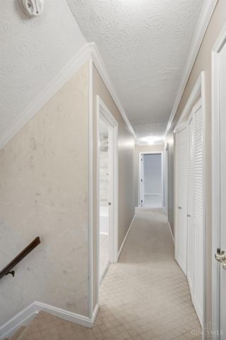 8363 Shadowpoint Court, Montgomery, OH 45242