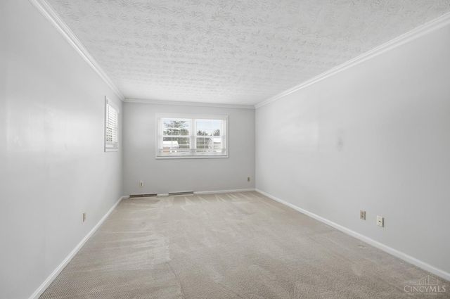 8363 Shadowpoint Court, Montgomery, OH 45242