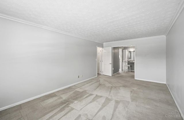 8363 Shadowpoint Court, Montgomery, OH 45242