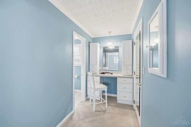 8363 Shadowpoint Court, Montgomery, OH 45242