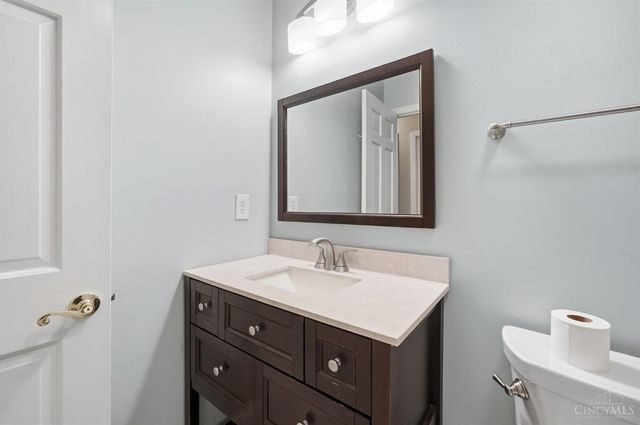 8363 Shadowpoint Court, Montgomery, OH 45242