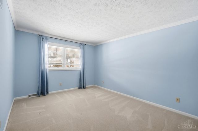 8363 Shadowpoint Court, Montgomery, OH 45242