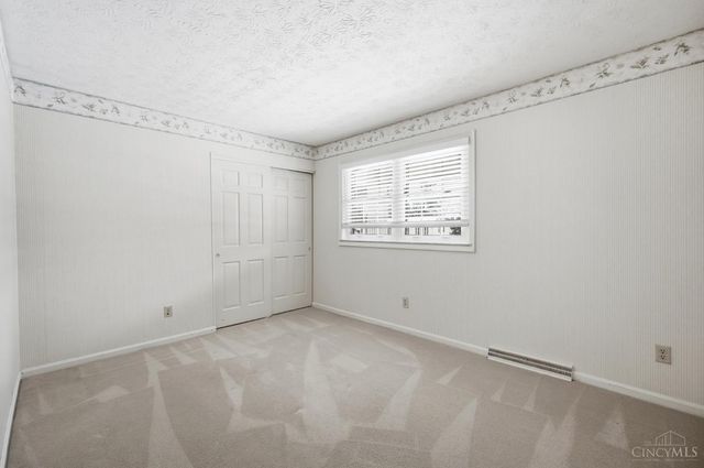 8363 Shadowpoint Court, Montgomery, OH 45242