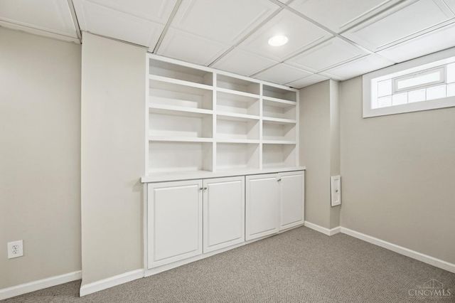 8363 Shadowpoint Court, Montgomery, OH 45242