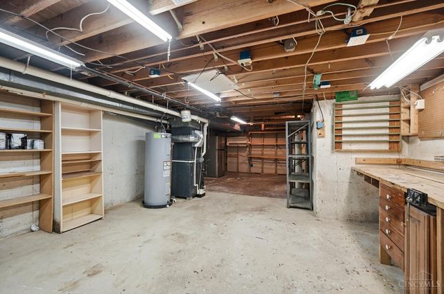 8363 Shadowpoint Court, Montgomery, OH 45242