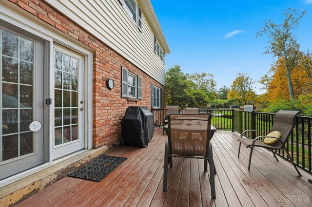 8363 Shadowpoint Court, Montgomery, OH 45242