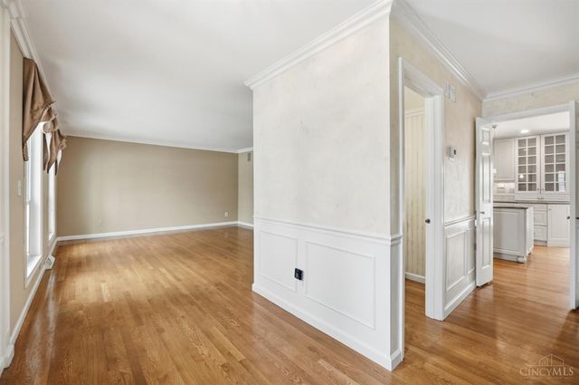 8363 Shadowpoint Court, Montgomery, OH 45242