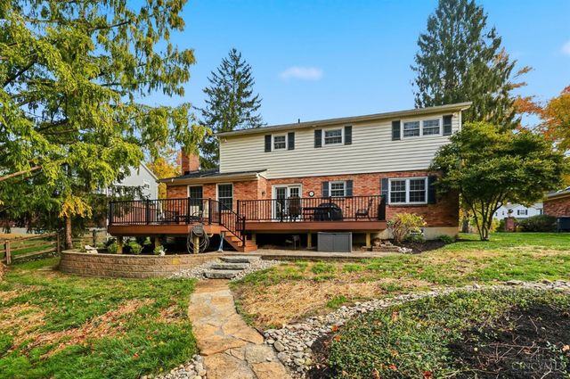 8363 Shadowpoint Court, Montgomery, OH 45242